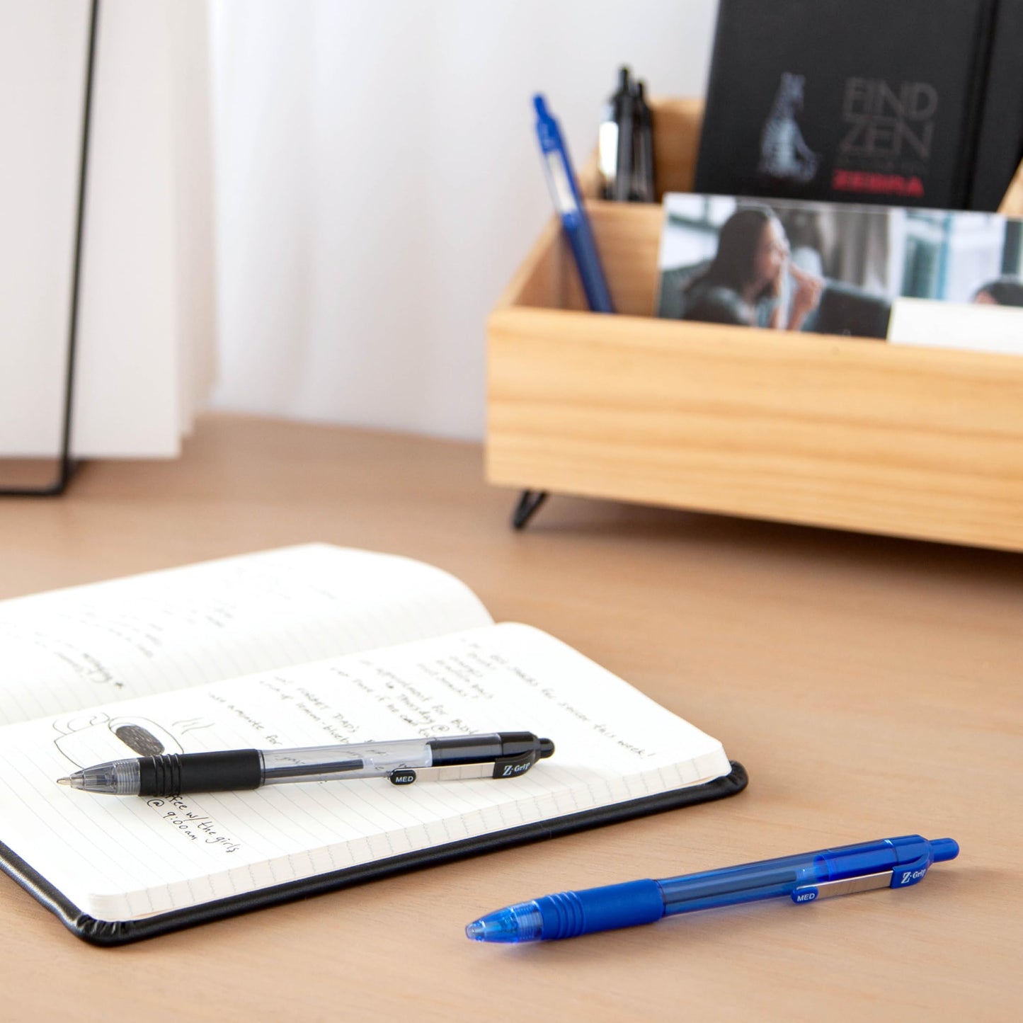 Zebra Pen Z-Grip Retractable Ballpoint Pen