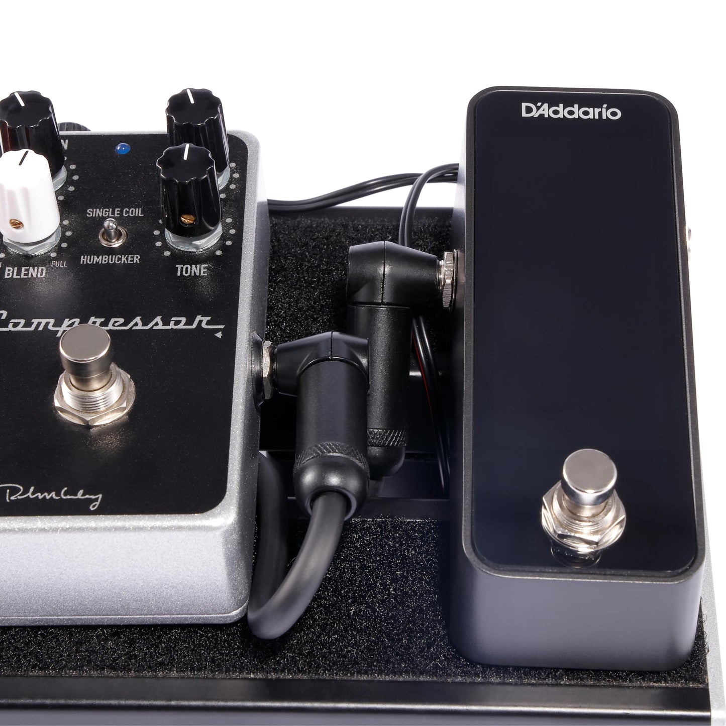 D'Addario Accessories Guitar Cable - Guitar Patch Cable - Geo Tip Technology - Shielded for Noise Reduction - 6 Inch/0.15 Meters - Right Angle Ends - 1 Pack